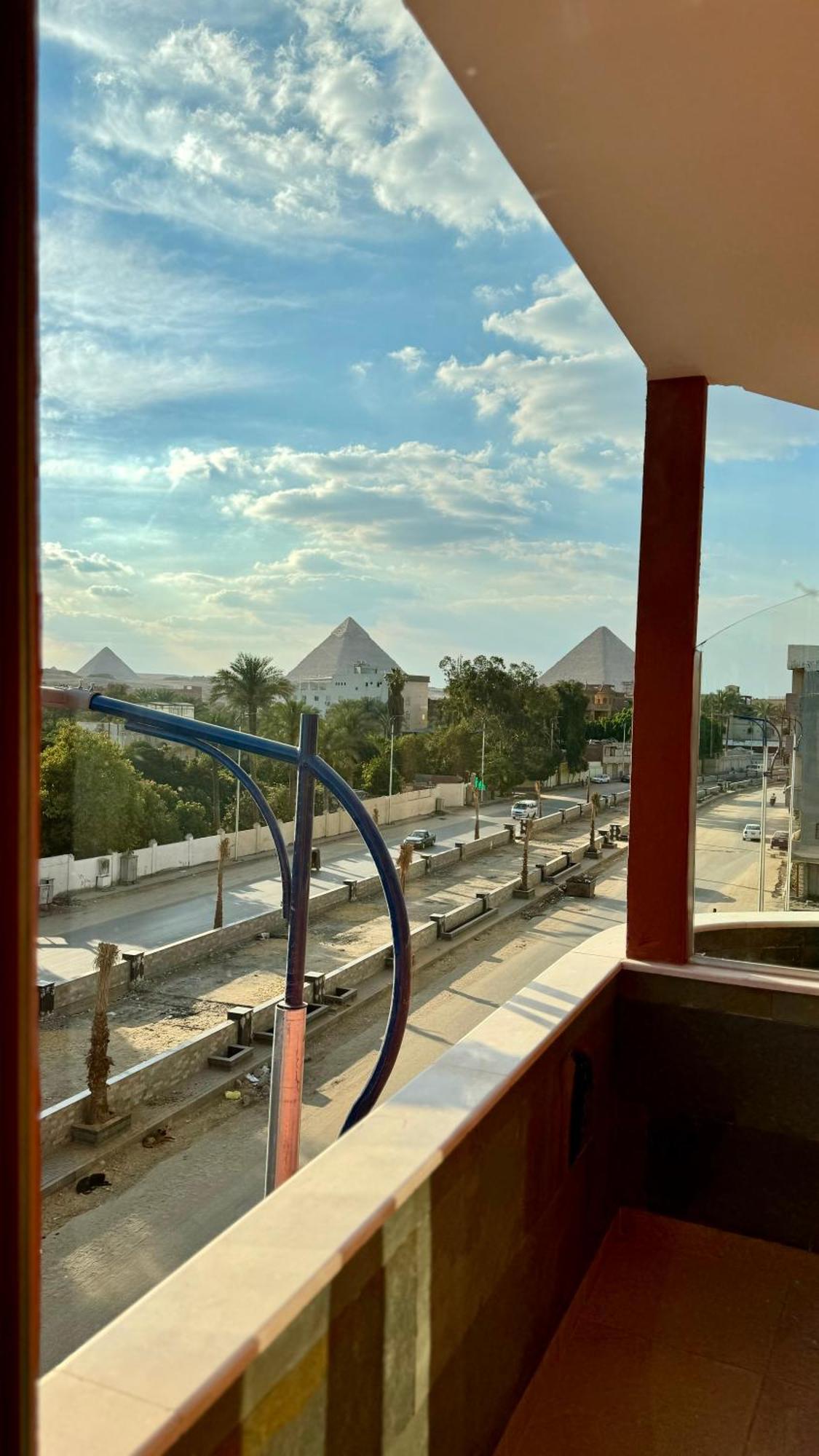 Almas Pyramids View Hotel Kafret el-Gabal Exterior foto